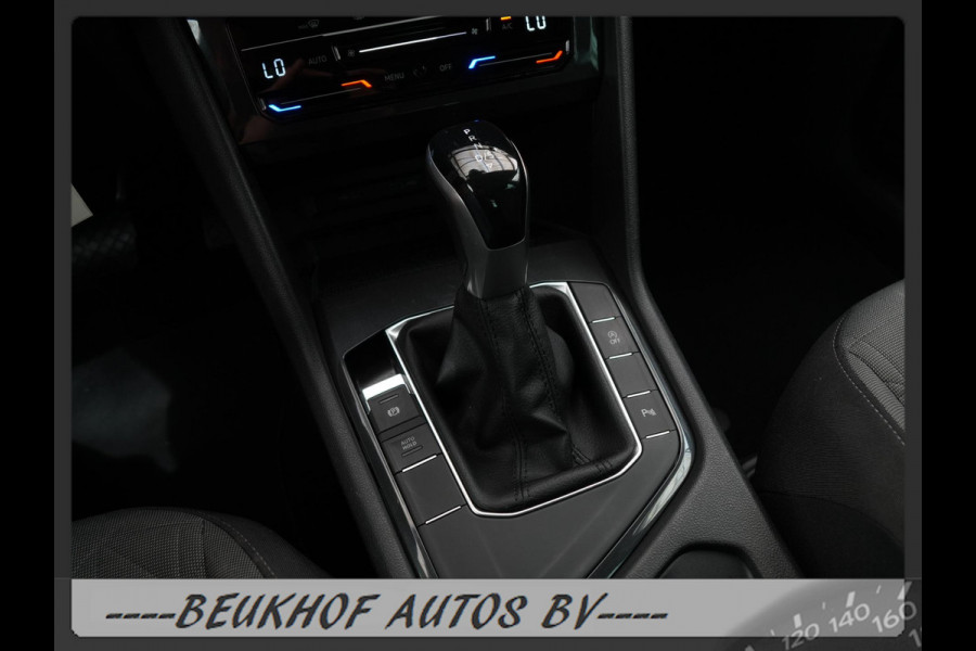 Volkswagen Tiguan 1.5 TSI Carplay Trekhaak Adapt Cruise Pdc