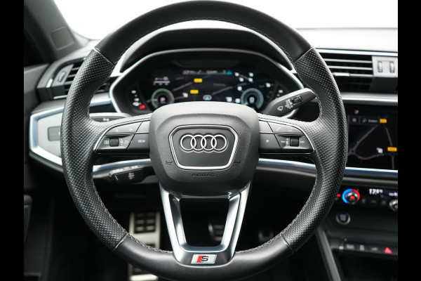 Audi Q3 Sportback 45 TFSI e S Line Plug In Hybrid 245pk Dealer O.H PHEV | Camera | Lederen Sportstoelen Verwarmd | Virtual Cockpit | Navigatie | Blis | Keyless | Cruise Control | Lane Assist | DAB |