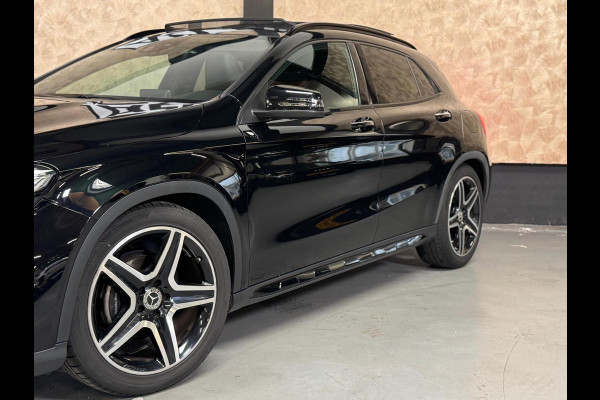 Mercedes-Benz GLA 180 Business Solution AMG | Pano | Cruise control | Keyless | Camera |