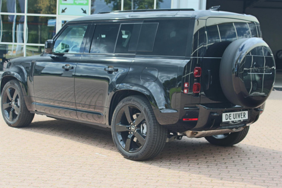 Land Rover Defender 110 2.0 P300e 110 X-Dynamic HSE