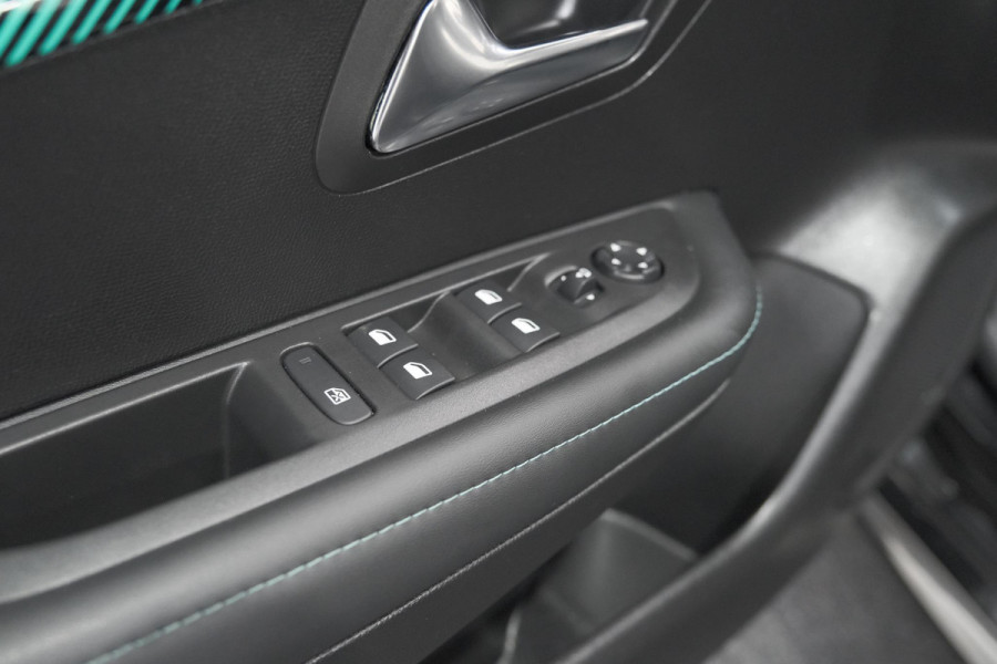 Peugeot 208 PureTech 100 Allure Pack | Camera | Apple Carplay | Stoelverwarming | Parkeersensoren