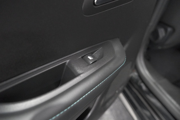 Peugeot 208 PureTech 100 Allure Pack | Camera | Apple Carplay | Stoelverwarming | Parkeersensoren
