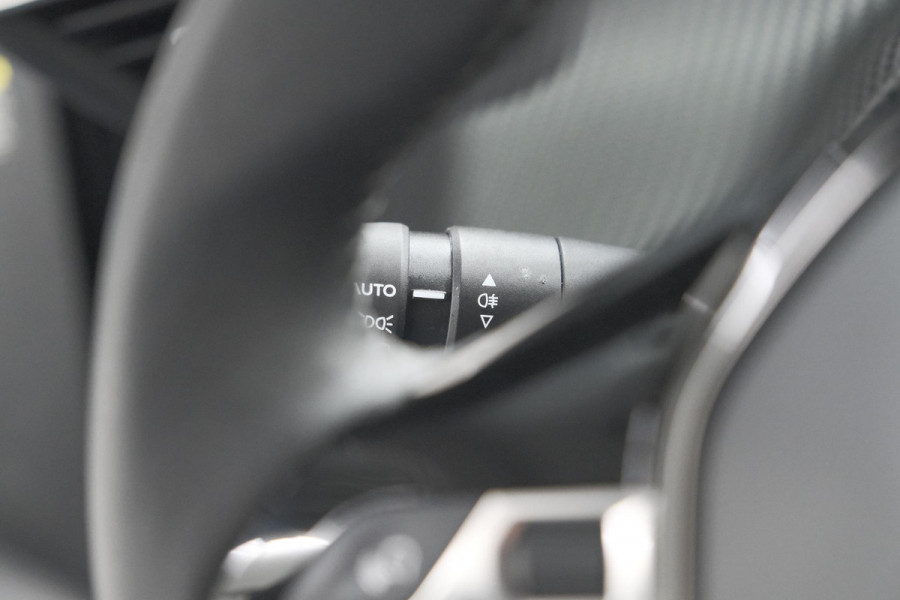 Peugeot 208 PureTech 100 Allure Pack | Camera | Apple Carplay | Stoelverwarming | Parkeersensoren