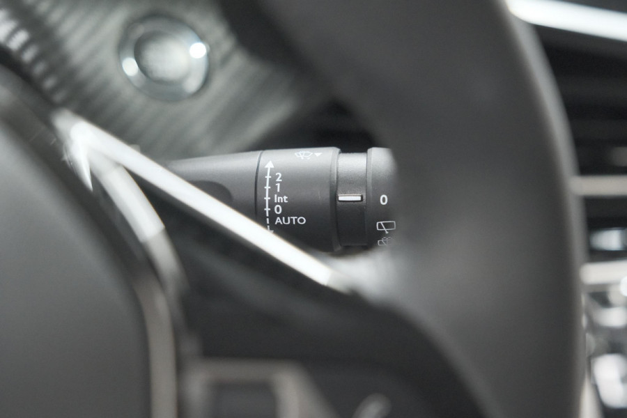Peugeot 208 PureTech 100 Allure Pack | Camera | Apple Carplay | Stoelverwarming | Parkeersensoren
