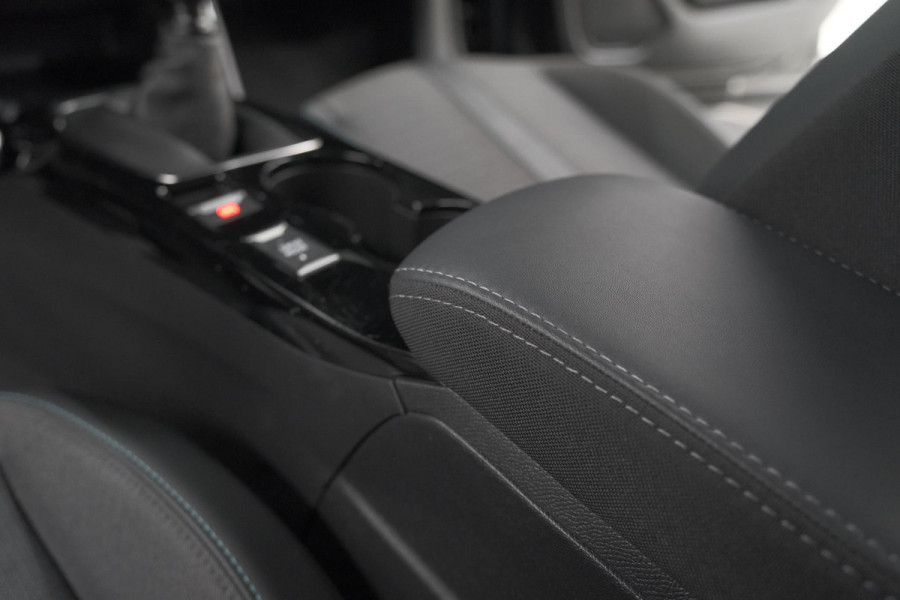Peugeot 208 PureTech 100 Allure Pack | Camera | Apple Carplay | Stoelverwarming | Parkeersensoren