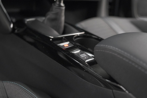 Peugeot 208 PureTech 100 Allure Pack | Camera | Apple Carplay | Stoelverwarming | Parkeersensoren
