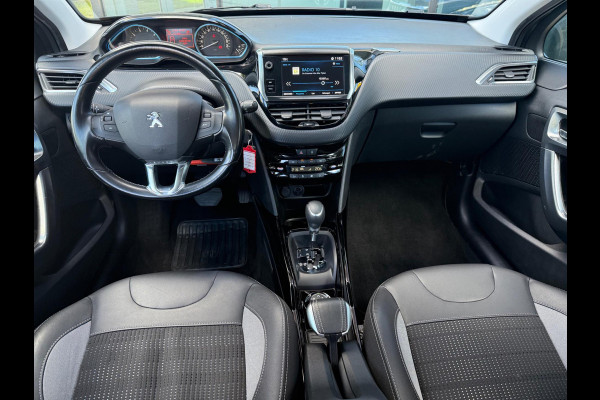 Peugeot 2008 1.2 Turbo Allure - Automaat - Navi - Trekhaak - Parkeerhulp - Climate