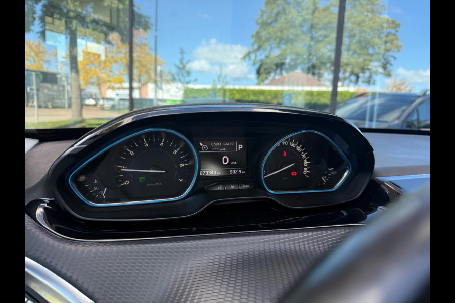 Peugeot 2008 1.2 Turbo Allure - Automaat - Navi - Trekhaak - Parkeerhulp - Climate