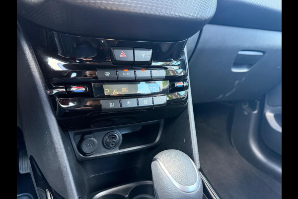 Peugeot 2008 1.2 Turbo Allure - Automaat - Navi - Trekhaak - Parkeerhulp - Climate