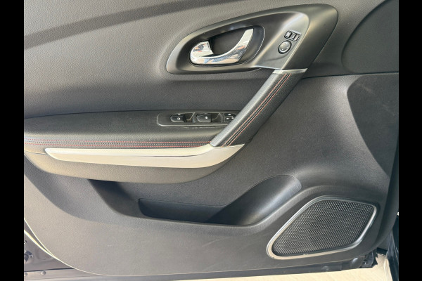 Renault Kadjar 1.2 TCe Black Edition TREKHAAK CAMERA NAVIGATIE LED LEDER CLIMATE CRUISE KEYLESS-GO