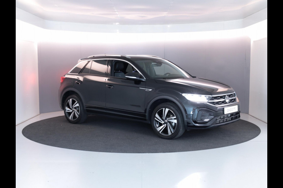 Volkswagen T-Roc 1.5 TSI R-Line 150 pk Automaat (DSG) | Verlengde garantie | Navigatie | Trekhaak (afneembaar) | Parkeersensoren (Park assist) | Achteruitrijcamera | R-Line |