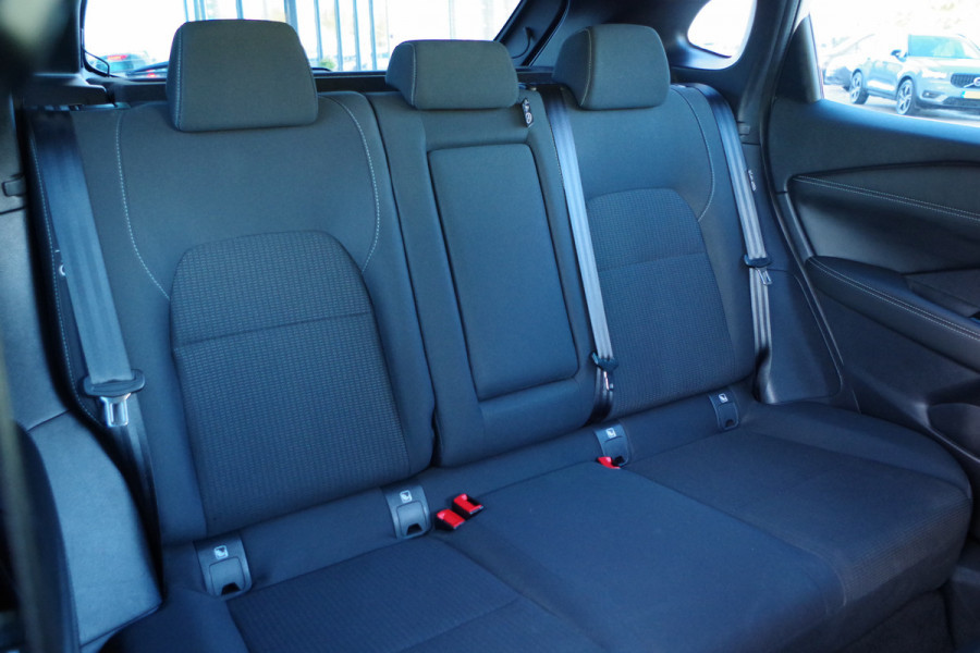 Nissan QASHQAI 1.3 MHEV Xtronic Business Access, Trekhaak, Adap. Cruise Control, Carplay, Camera,