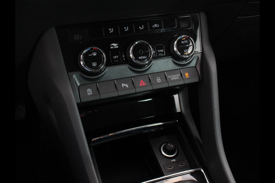 Škoda Karoq 1.5 TSI 150pk DSG Ambition | Navigatie | Apple Carpla/Android Auto | Camera | Climate Control | Adaptive Cruise control | Lichtmetalen Velgen