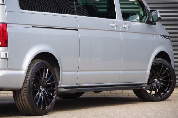 Volkswagen Transporter 2.0 TDI L2H1 DC-5P, BULLI 150PK AUT. 2X SCHUIFDEUR, TREKHAAK, ADAPT. CRUISE, VIRTUAL, CAMERA, NAVI, AIRCO, DUBBELE CABINE