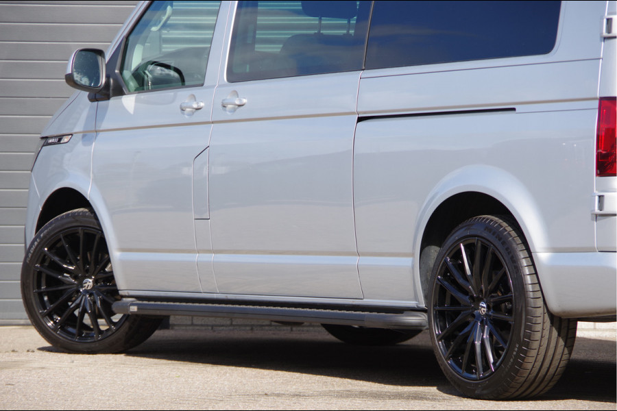 Volkswagen Transporter 2.0 TDI L2H1 DC-5P, BULLI 150PK AUT. 2X SCHUIFDEUR, TREKHAAK, ADAPT. CRUISE, VIRTUAL, CAMERA, NAVI, AIRCO, DUBBELE CABINE