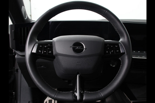 Opel Astra Sports Tourer 1.2 Turbo GS Climate control Cruise control Parkeersensoren Achteruitrij camera Navigatie LED Apple Carplay/ Andriod Auto