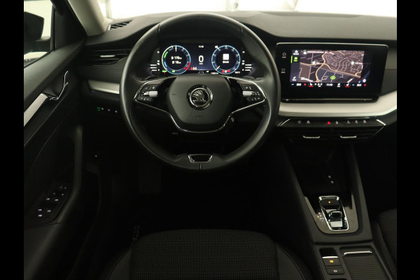 Škoda Octavia 1.4 TSI iV PHEV Business Edition | Stoel & stuurverwarming | Carplay | Navigatie | Parkeerhulp | Climate control | Cruise control
