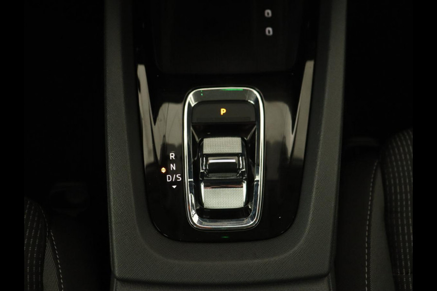 Škoda Octavia 1.4 TSI iV PHEV Business Edition | Stoel & stuurverwarming | Carplay | Navigatie | Parkeerhulp | Climate control | Cruise control