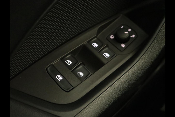 Škoda Octavia 1.4 TSI iV PHEV Business Edition | Stoel & stuurverwarming | Carplay | Navigatie | Parkeerhulp | Climate control | Cruise control
