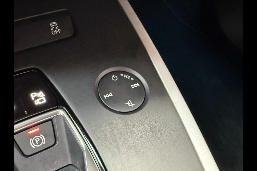 Audi Q4 e-tron 40 Edition 77 kWh | Apple Carplay | Stoelverwarming | Navigatie