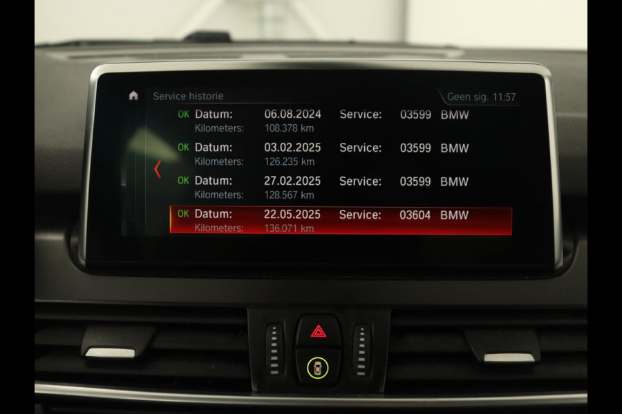 BMW 2 Serie Gran Tourer 218i High Executive | Leder | Head-Up | Trekhaak | Stoelverwarming | Navigatie | Full LED | Parkeerhulp | Climate control