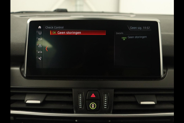 BMW 2 Serie Gran Tourer 218i High Executive | Leder | Head-Up | Trekhaak | Stoelverwarming | Navigatie | Full LED | Parkeerhulp | Climate control
