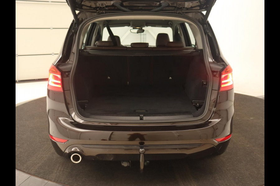 BMW 2 Serie Gran Tourer 218i High Executive | Leder | Head-Up | Trekhaak | Stoelverwarming | Navigatie | Full LED | Parkeerhulp | Climate control