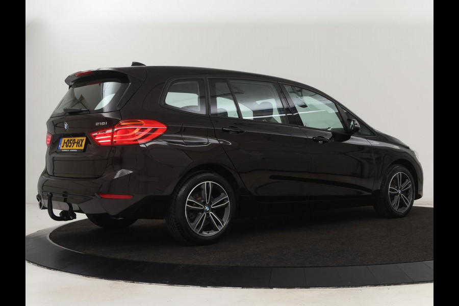 BMW 2 Serie Gran Tourer 218i High Executive | Leder | Head-Up | Trekhaak | Stoelverwarming | Navigatie | Full LED | Parkeerhulp | Climate control