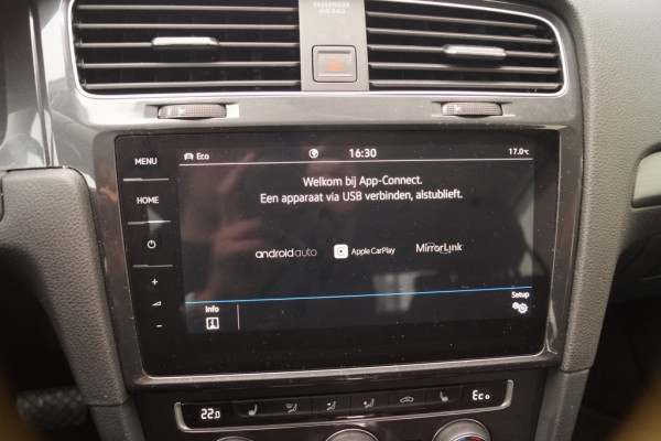 Volkswagen e-Golf 136pk Automaat -NAVI-ACC-LED-ECC-PDC-