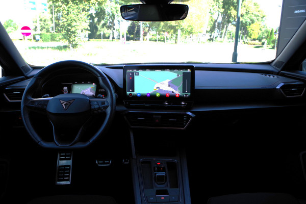 CUPRA Formentor 1.4 e-Hybrid VZ Copper Edition 245 PK PHEV, Memory, Carplay, Camera, Adap. Cruise Control