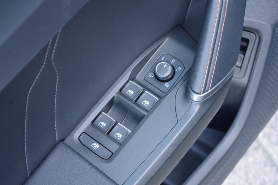 CUPRA Formentor 1.4 e-Hybrid VZ Copper Edition 245 PK PHEV, Memory, Carplay, Camera, Adap. Cruise Control