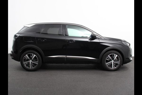 Peugeot 3008 1.2 PureTech Allure Climate control Adaptive cruise control Achteruitrijd camera Parkeersensoren Verwarmde voorstoelen LED Navigatie Apple Carplay/ Android Auto