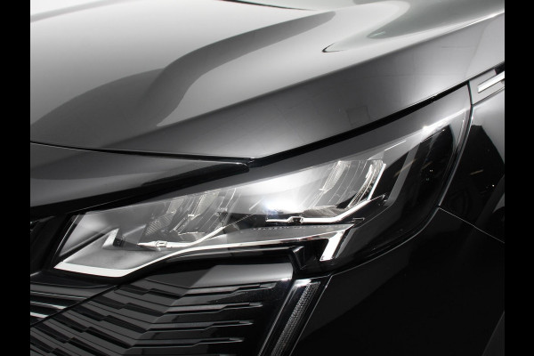Peugeot 3008 1.2 PureTech Allure Climate control Adaptive cruise control Achteruitrijd camera Parkeersensoren Verwarmde voorstoelen LED Navigatie Apple Carplay/ Android Auto