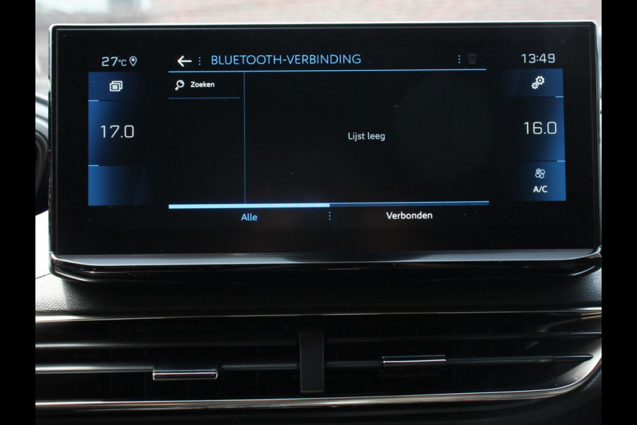 Peugeot 3008 1.2 PureTech Allure Climate control Adaptive cruise control Achteruitrijd camera Parkeersensoren Verwarmde voorstoelen LED Navigatie Apple Carplay/ Android Auto