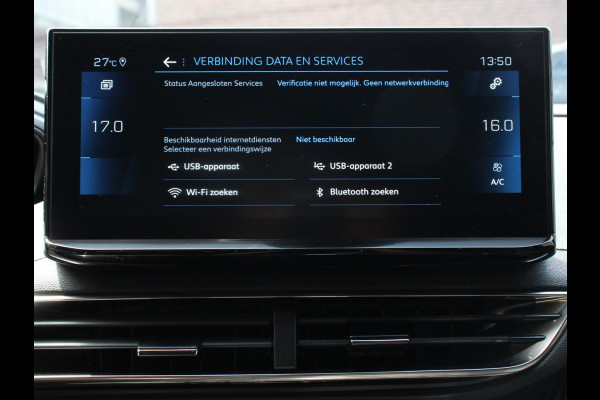 Peugeot 3008 1.2 PureTech Allure Climate control Adaptive cruise control Achteruitrijd camera Parkeersensoren Verwarmde voorstoelen LED Navigatie Apple Carplay/ Android Auto