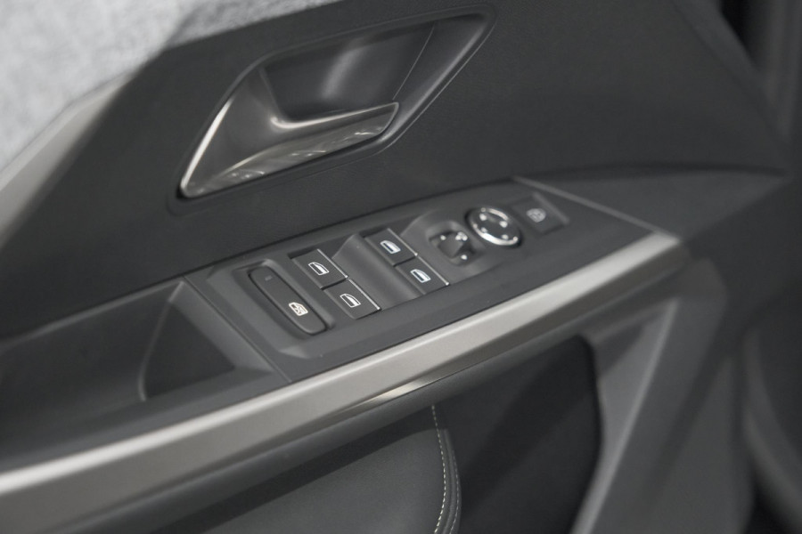 Peugeot 5008 HYbrid 145 e-DCS6 GT | Panoramadak | Camera | Elektrische Achterklep | Adaptieve Cruise Control