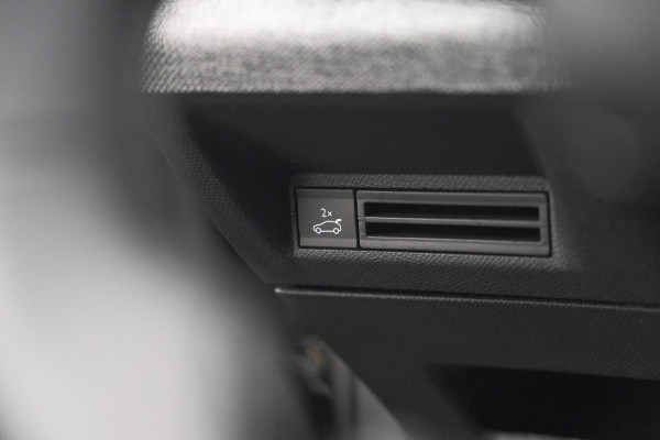 Peugeot 5008 HYbrid 145 e-DCS6 GT | Panoramadak | Camera | Elektrische Achterklep | Adaptieve Cruise Control