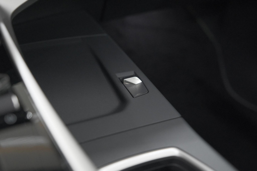 Peugeot 5008 HYbrid 145 e-DCS6 GT | Panoramadak | Camera | Elektrische Achterklep | Adaptieve Cruise Control