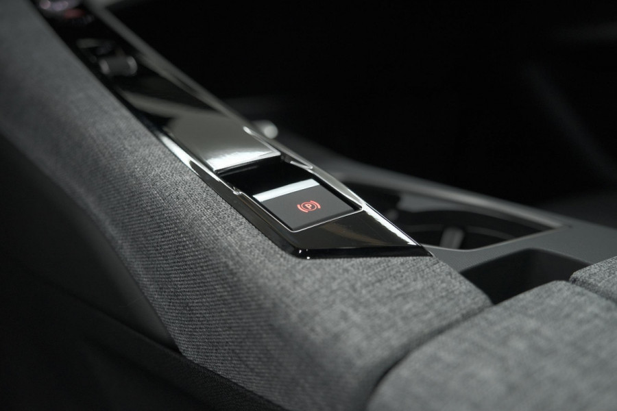 Peugeot 5008 HYbrid 145 e-DCS6 GT | Panoramadak | Camera | Elektrische Achterklep | Adaptieve Cruise Control