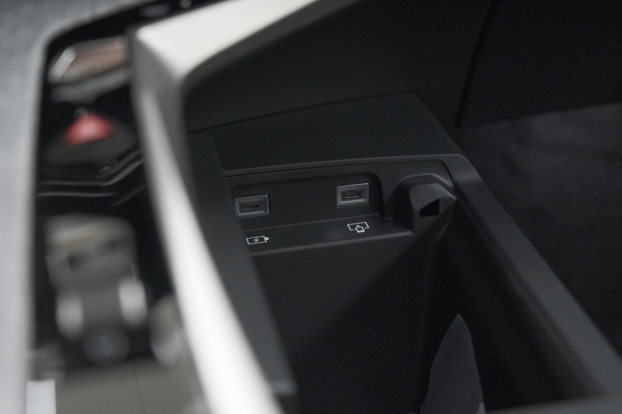 Peugeot 5008 HYbrid 145 e-DCS6 GT | Panoramadak | Camera | Elektrische Achterklep | Adaptieve Cruise Control