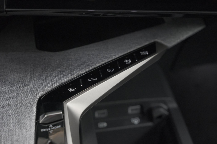 Peugeot 5008 HYbrid 145 e-DCS6 GT | Panoramadak | Camera | Elektrische Achterklep | Adaptieve Cruise Control