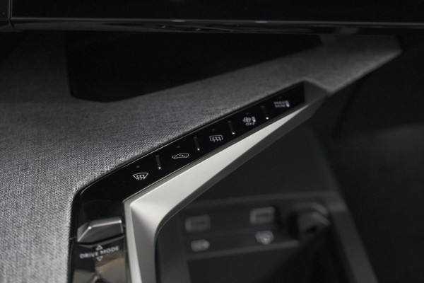 Peugeot 5008 HYbrid 145 e-DCS6 GT | Panoramadak | Camera | Elektrische Achterklep | Adaptieve Cruise Control