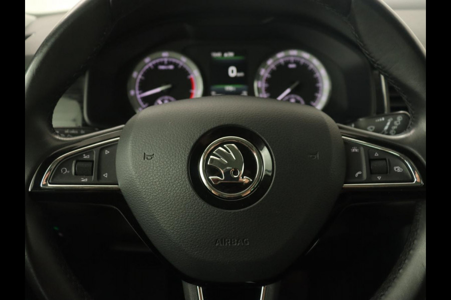 Škoda Kodiaq 1.4 TSI Style | Trekhaak | Achterbankverwarming | Navigatie | Parkeerhulp | Carplay | DAB | Stoelverwarming | Keyless | Full LED | Memory