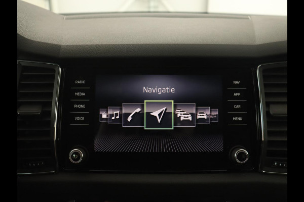 Škoda Kodiaq 1.4 TSI Style | Trekhaak | Achterbankverwarming | Navigatie | Parkeerhulp | Carplay | DAB | Stoelverwarming | Keyless | Full LED | Memory
