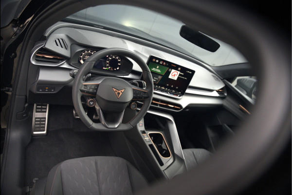 CUPRA Terramar 1.5 eTSI Business | Adaptive Cruise Control | 360 Camera | Stoelverwarming | Stuurverwarming | Memory Seat | Elektrische verstelbare stoel |  Ambiance Verlichting | Dodehoekdetectie | Keyless | LED | BTW | Fab