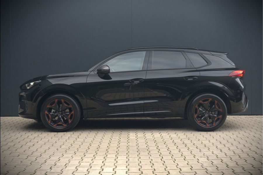 CUPRA Terramar 1.5 eTSI Business | Adaptive Cruise Control | 360 Camera | Stoelverwarming | Stuurverwarming | Memory Seat | Elektrische verstelbare stoel |  Ambiance Verlichting | Dodehoekdetectie | Keyless | LED | BTW | Fab