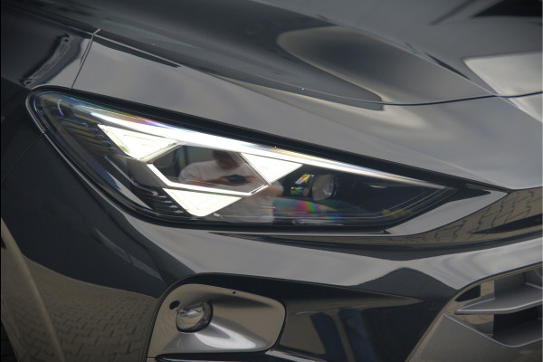 CUPRA Terramar 1.5 eTSI Business | Adaptive Cruise Control | 360 Camera | Stoelverwarming | Stuurverwarming | Memory Seat | Elektrische verstelbare stoel |  Ambiance Verlichting | Dodehoekdetectie | Keyless | LED | BTW | Fab