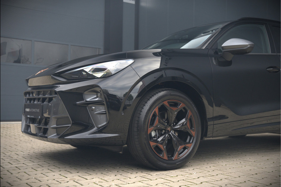 CUPRA Terramar 1.5 eTSI Business | Adaptive Cruise Control | 360 Camera | Stoelverwarming | Stuurverwarming | Memory Seat | Elektrische verstelbare stoel |  Ambiance Verlichting | Dodehoekdetectie | Keyless | LED | BTW | Fab