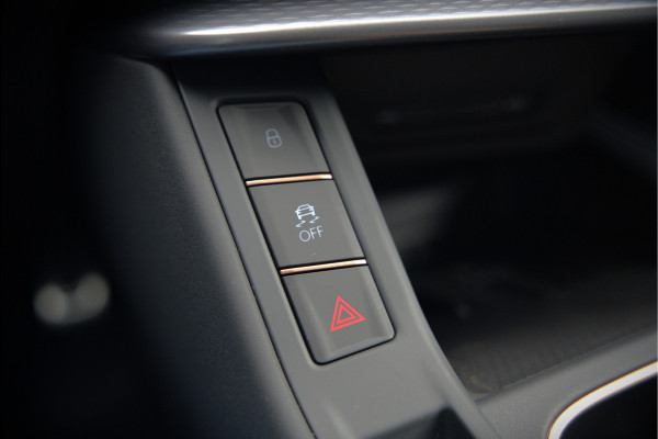 CUPRA Terramar 1.5 eTSI Business | Adaptive Cruise Control | 360 Camera | Stoelverwarming | Stuurverwarming | Memory Seat | Elektrische verstelbare stoel |  Ambiance Verlichting | Dodehoekdetectie | Keyless | LED | BTW | Fab