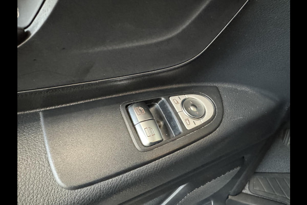 Mercedes-Benz Vito 114 CDI Lang Dubbele Cabine Automaat Airco Navigatie -App connect Bluetooth Parkeersensoren 6-zits